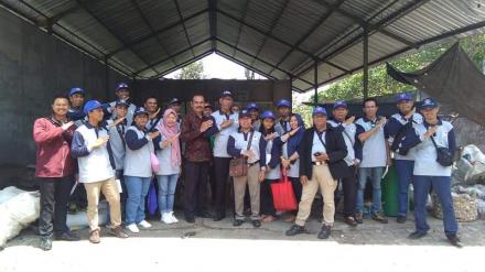 Empat Desa di Kalimantan Barat Studi Banding di Desa Tajun